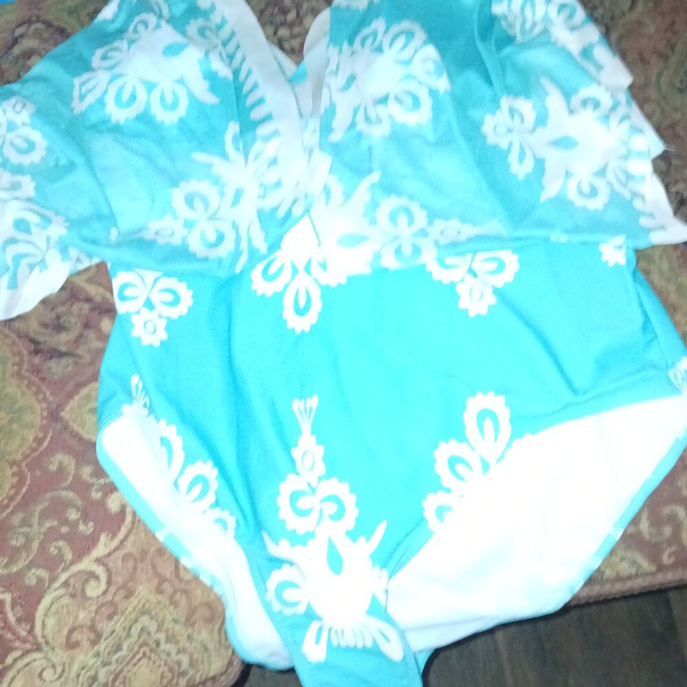 Bathing suit